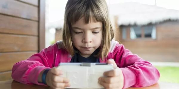  Are You Giving Your Kids Too Much Screen Time?