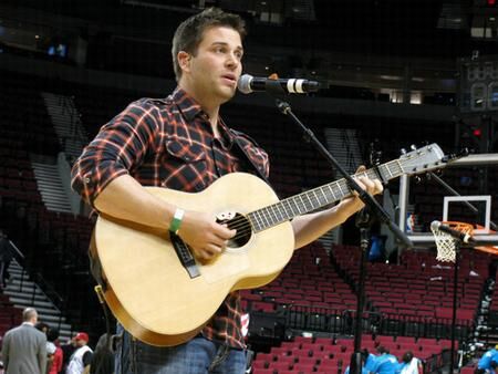 Jonny Diaz Photo Gallery photo