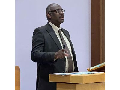 Minister Maurice Davis