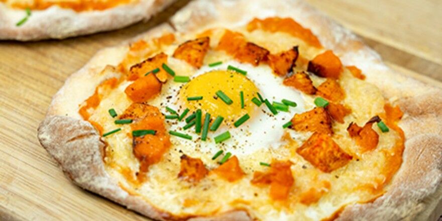 Bring the Family Together with Baked Breakfast Pizzas