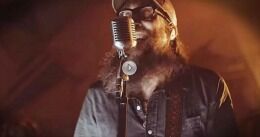 Crowder - "Lift Your Head Weary Sinner" (Official Music Video)