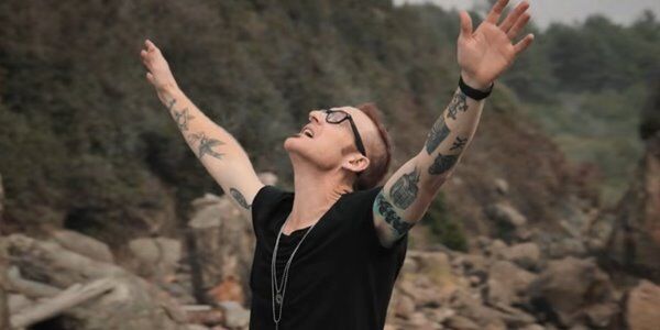 Ryan Stevenson - 'With Lifted Hands' (Official Music Video)