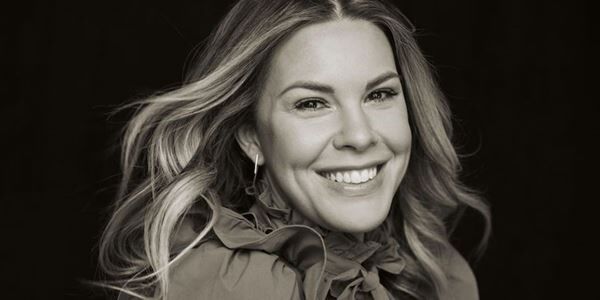 Tasha Layton Releases New Christmas Music
