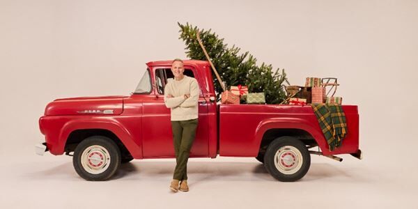 Matthew West - 'Dysfunctional Family Christmas' (Hilarious Video)