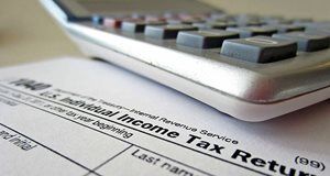 Arizonans paid $11,264 in federal tax in 2016, below national average