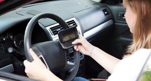 Saying new law can act as a ‘teacher,’ Ducey signs texting ban on teenage drivers