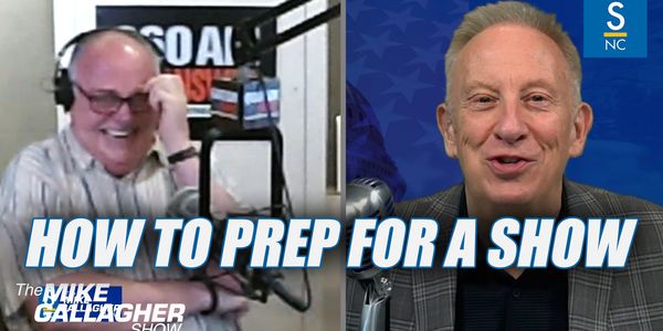 How Does Mike Prepare For A Show?