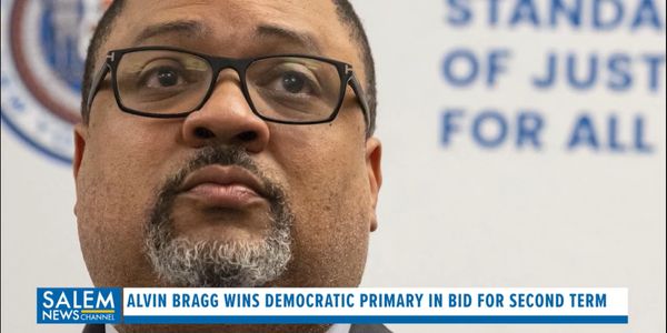 Manhattan District Attorney Alvin Bragg Wins Democratic Primary