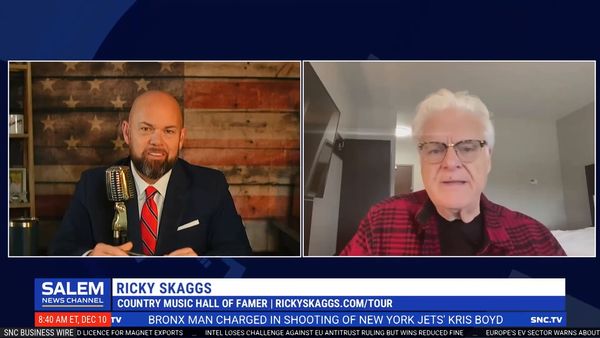 Country Star Ricky Skaggs' Kentucky Thunder Christmas Tour