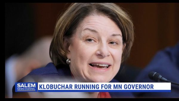 Klobuchar Running For Minnesota Governor After Walz Leaves Race
