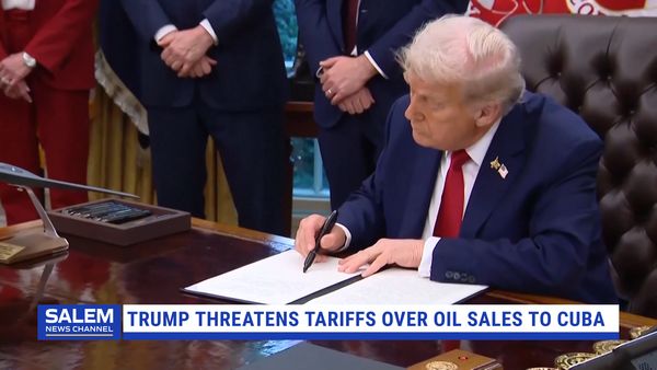 Trump threatens tariffs on countries selling oil to Cuba, pressuring Mexico