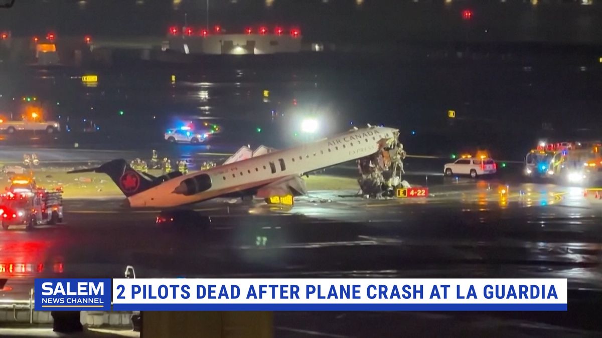 Two pilots dead after plane crash at LaGuardia