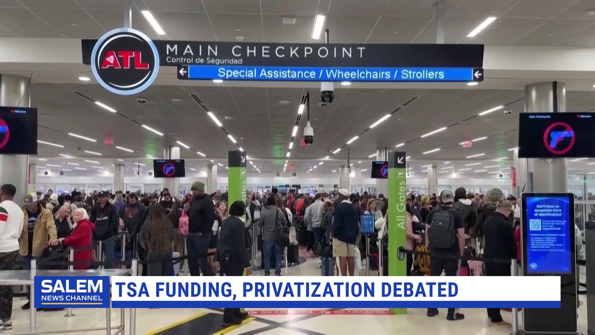 Lawmakers debate TSA funding and privatization