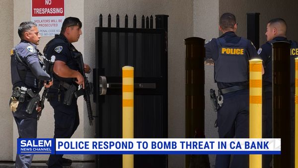 Police: Man Barricaded Himself In Bank With Others In Bakersfield, CA