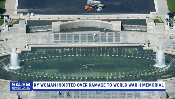 Kentucky Woman Indicted On Charges She Damaged The World War II Memorial