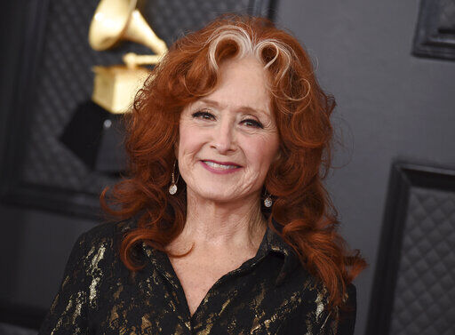 Bonnie Raitt Dedicates Song To The Late John Prine