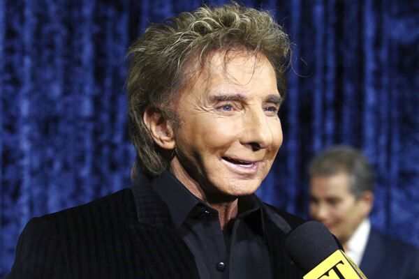 Barry Manilow Misses His Show Opening After Testing Positive For COVID