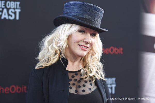Heart’s Nancy Wilson Selling Instruments & Gear