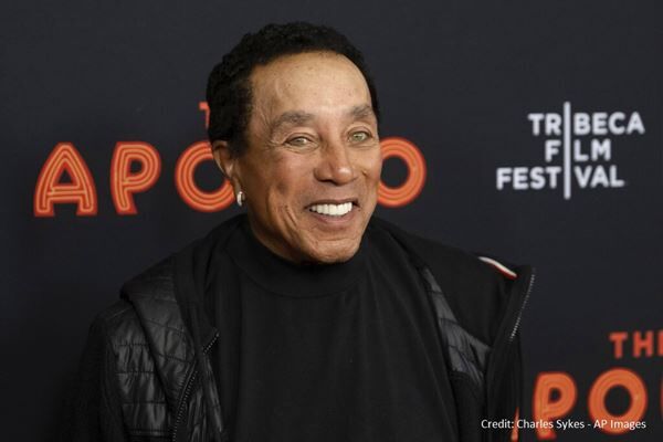 Smokey Robinson Announces New Vegas Shows