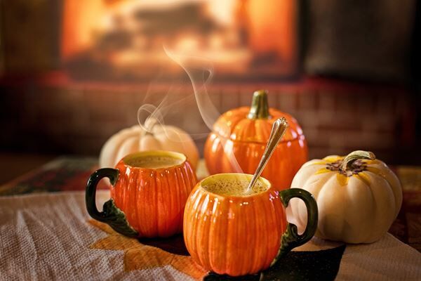 *LIST* THE MOST POPULAR PUMPKIN SPICE FOODS ACROSS THE COUNTRY