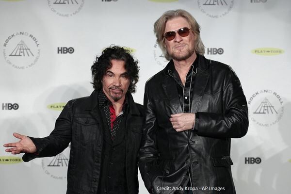 DARYL HALL JOINS ELVIS COSTELLO FOR NEW TOUR THIS SUMMER