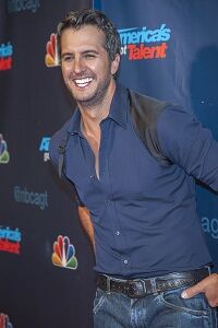Luke Bryan Defends Outlaw Country Comments 