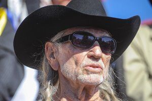 Willie Nelson Drops New Song