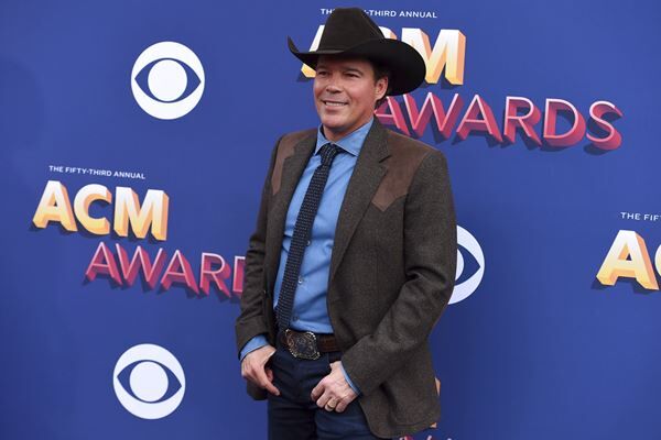 Clay Walker Announces New Album