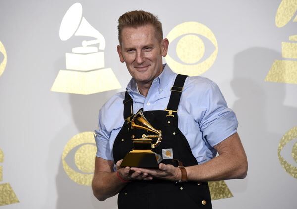 Rory Feek Recruits Dolly Parton For Song About Late Wife Joey