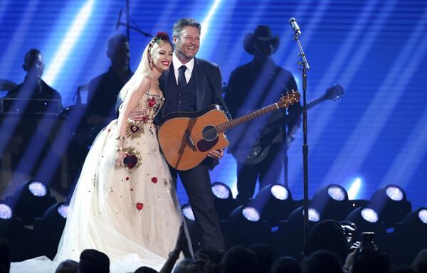More Details About Blake Shelton & Gwen Stefani’s Wedding
