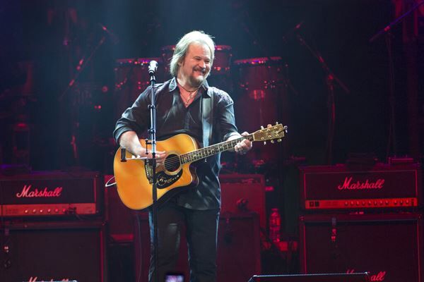 Travis Tritt Announces Spring Tour