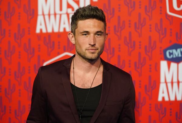 Michael Ray Drops Video For “Holy Water”