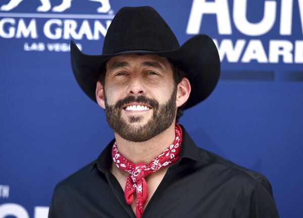 Aaron Watson Opens Up About Vocal Cord Injury