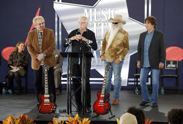 Oak Ridge boys Joe Bonsall gives fans health update