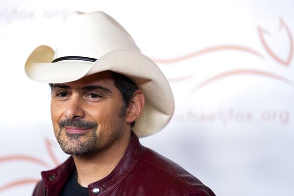 Brad Paisley & Shania Twain Among Nashville Songwriters Hall Of Fame Nominees