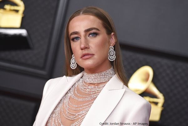INGRID ANDRESS CAN'T BELIEVE SHE'S OPENING FOR STEVIE NICKS