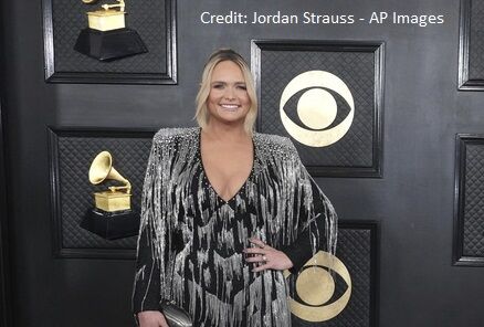 MIRANDA LAMBERT RELEASES LIVE "CAROUSEL"