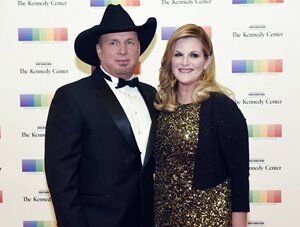 Garth And Trisha Spend “Rewarding” Week Each Year Building Houses