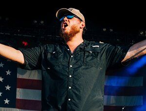 Luke Combs Family Not That Impressed With His Fame