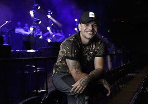 Kane Brown Wins Big At The American Music Awards