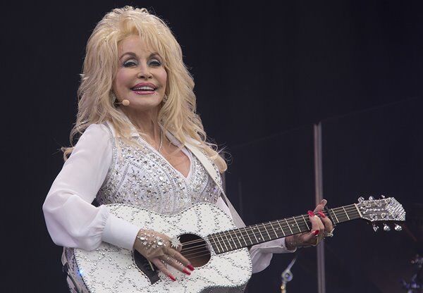 Dolly Parton Shares Secret To Happy Marriage