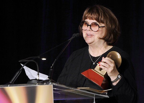 Live Linda Ronstadt Album Coming Next year