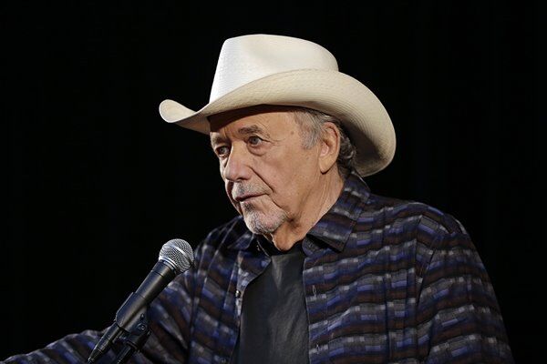 Bobby Bare Saluted On Outlaw Country Cruise
