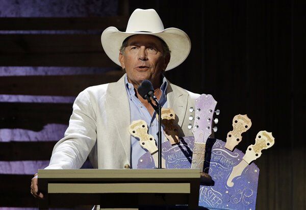 George Strait Getting Feedback On “The Weight Of The Badge”