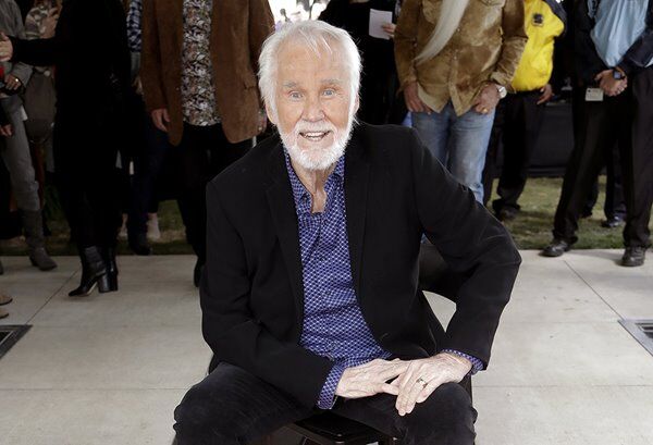 Kenny Rogers Hospitalized, But Shoots Down Rumors He’s On His Deathbed