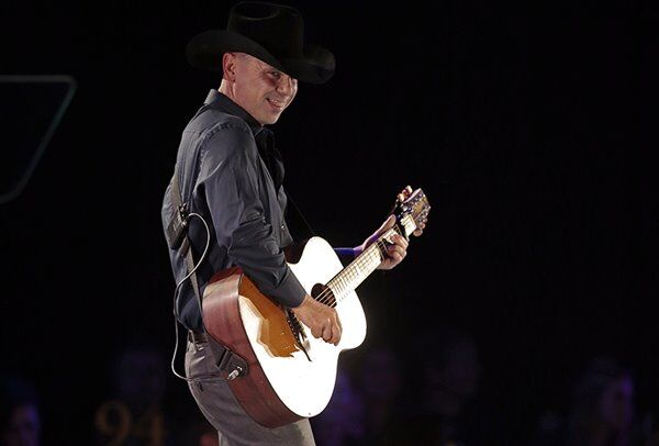 Kenny Chesney Announces New Single “Tip Of My Tongue”