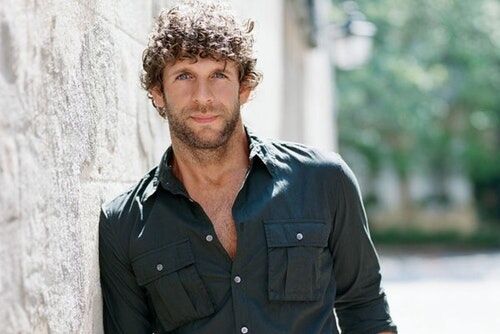 Billy Currington Announces Free Benefit For Hurricane Dorian Victims