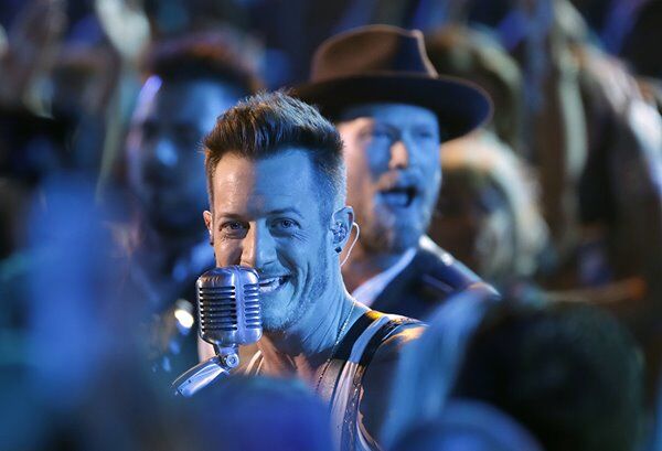 Tyler Hubbard’s Daughter Embracing Family’s Love Of Yoga