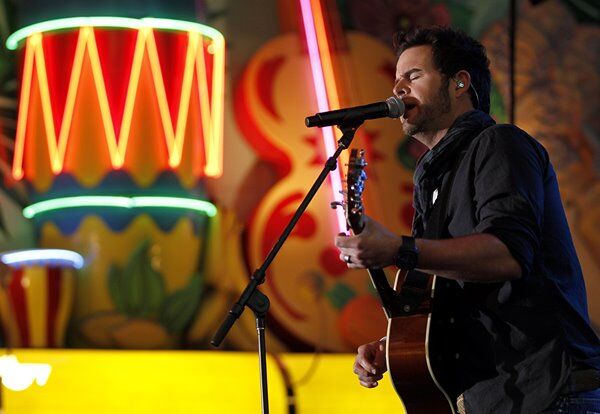 David Nail Drops New Song “Oh, Mother”
