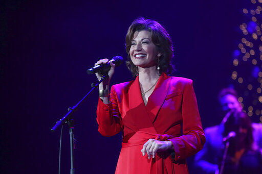 Amy Grant Honored By T.J. Martell Foundation